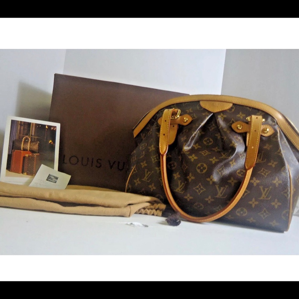 AUTHENTIC Louis Vuitton Tivoli GM discontinued